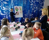 В ГБУ «Заря» организовали творческие мастер-классы для юных жителей