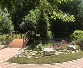 В районе Матушкино появился дизайнерский сад из камней и растений